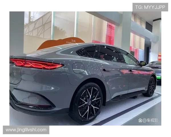 16.58万起，后悬升级五连杆，可选激光雷达，2025款比亚迪汉来了